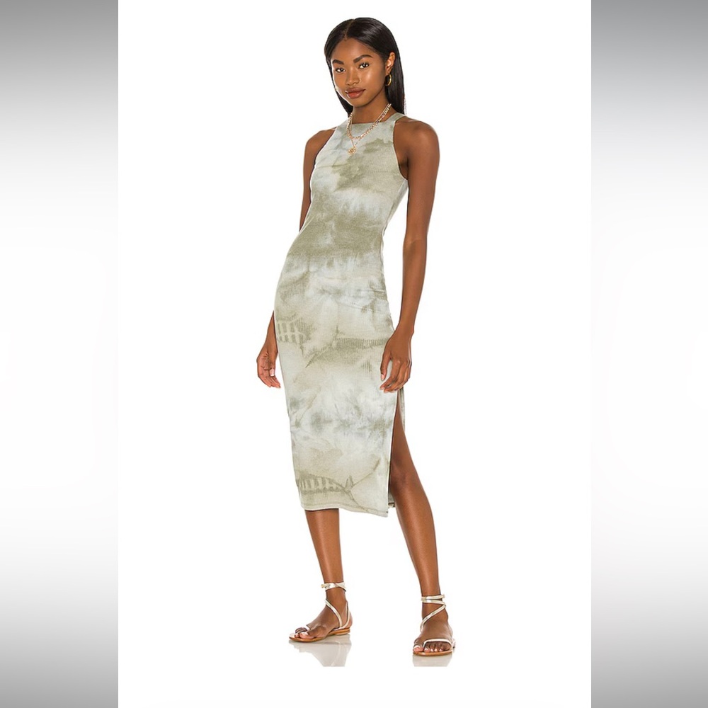 x REVOLVE Tali Midi Dress in Olive Green Tie Dye
House of Harlow 1960 size L
